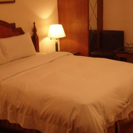 Emperor Hotel Cao Hùng Ngoại thất bức ảnh