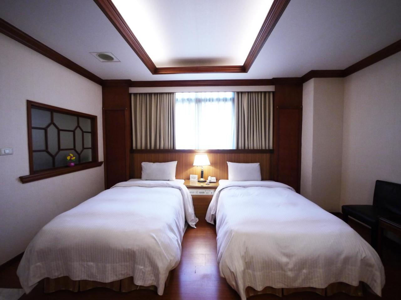 Emperor Hotel Cao Hùng Ngoại thất bức ảnh