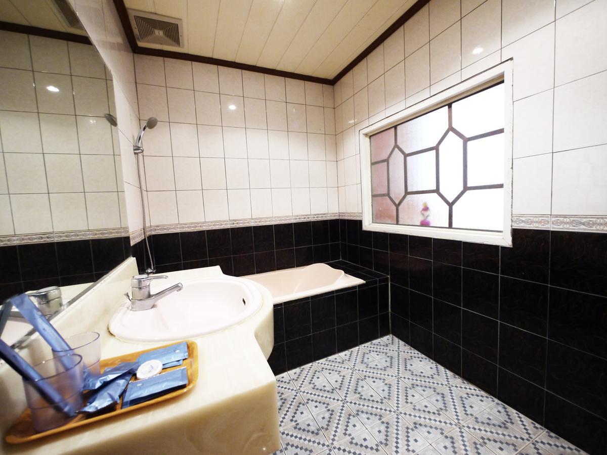 Emperor Hotel Cao Hùng Ngoại thất bức ảnh