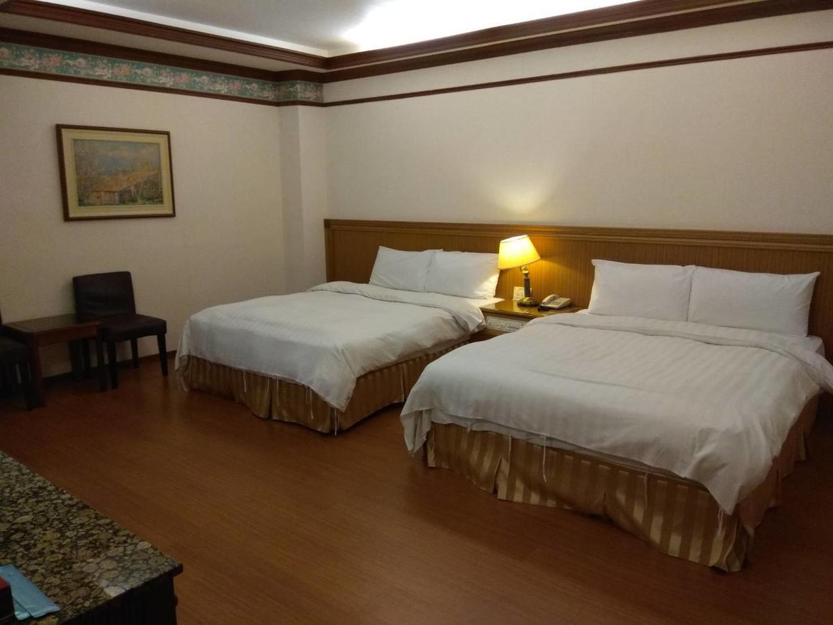 Emperor Hotel Cao Hùng Ngoại thất bức ảnh