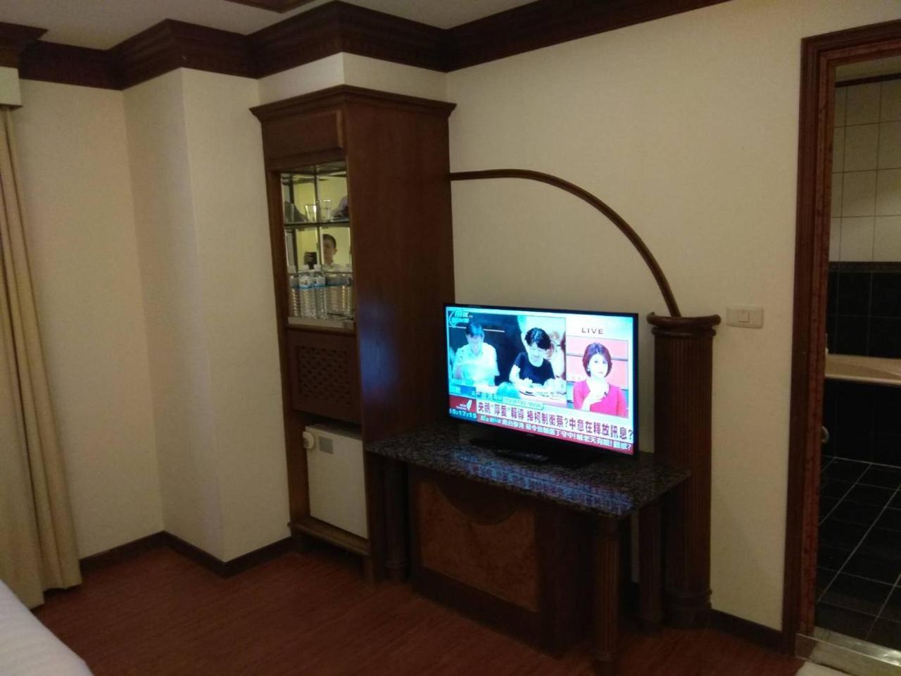 Emperor Hotel Cao Hùng Ngoại thất bức ảnh